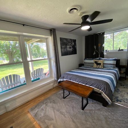 Our Place Up North Bnb 헌츠빌 외부 사진