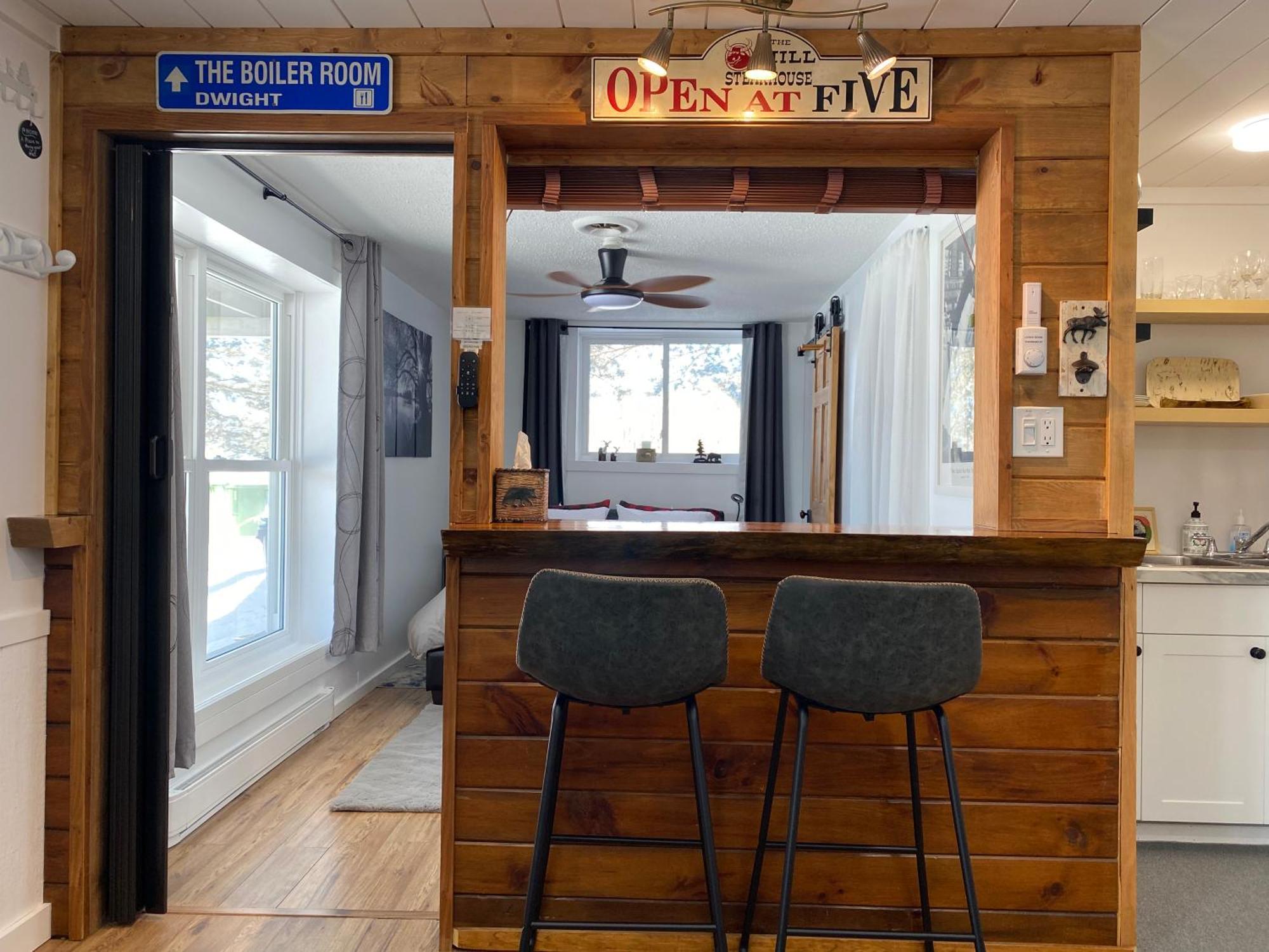 Our Place Up North Bnb 헌츠빌 외부 사진